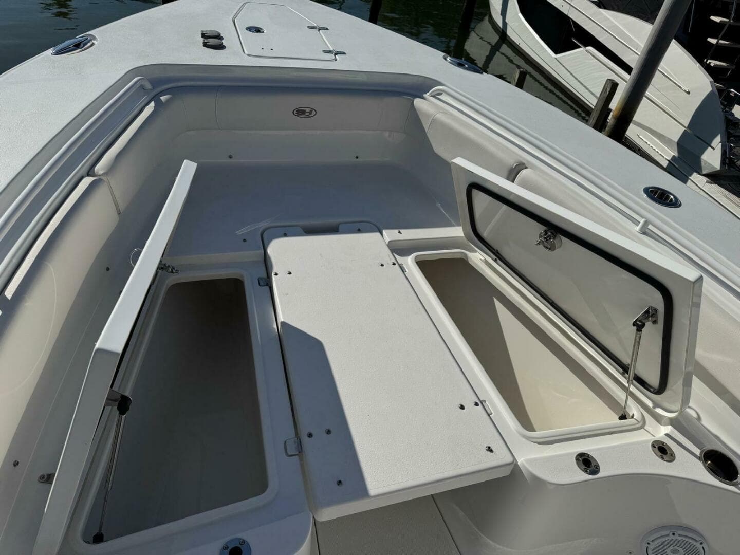 2022 Sea Hunt 27 Gamefish Forward Seating — photo 4