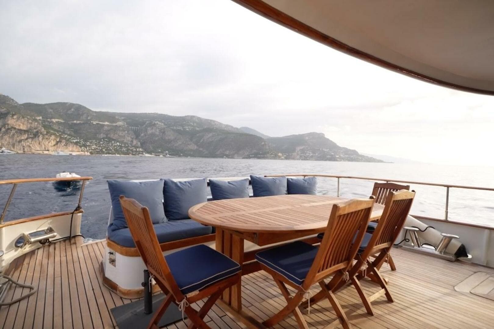 1976 Crn 36 — photo 11