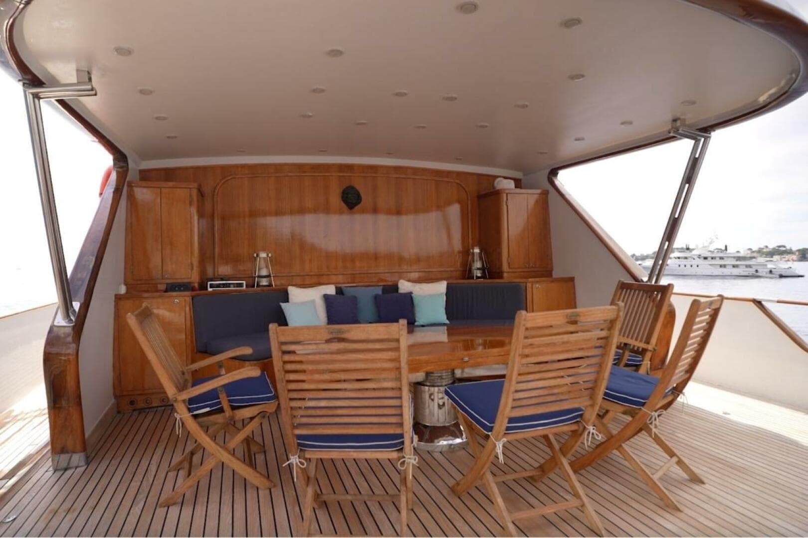 1976 Crn 36 — photo 16