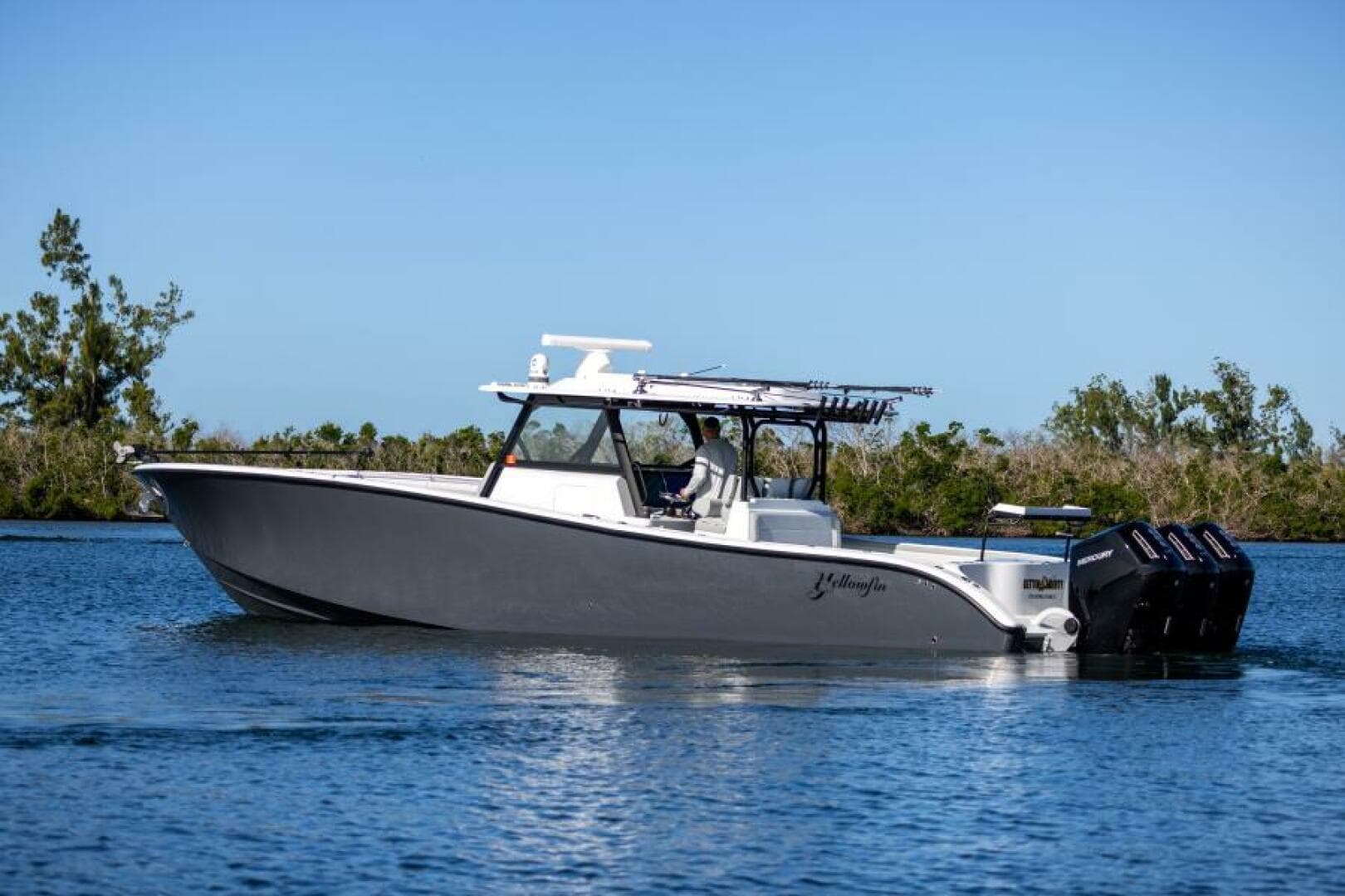 2023 Yellowfin 42 Offshore — photo 18