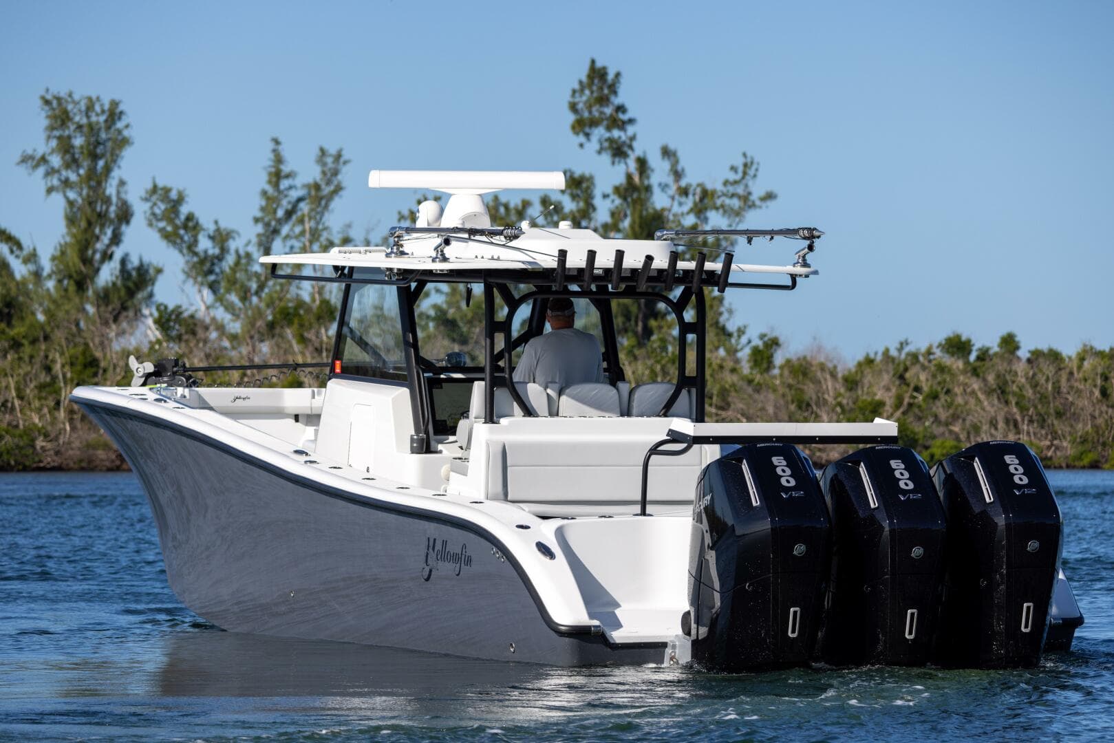 2023 Yellowfin 42 Offshore — photo 15