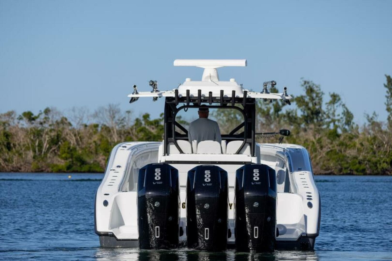 2023 Yellowfin 42 Offshore — photo 12