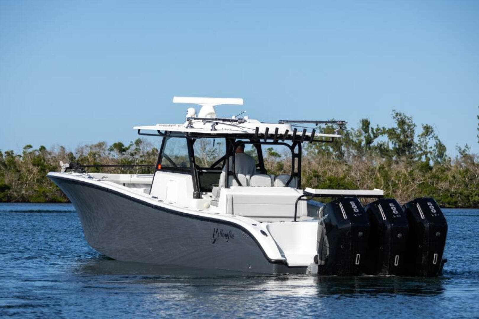 2023 Yellowfin 42 Offshore — photo 14