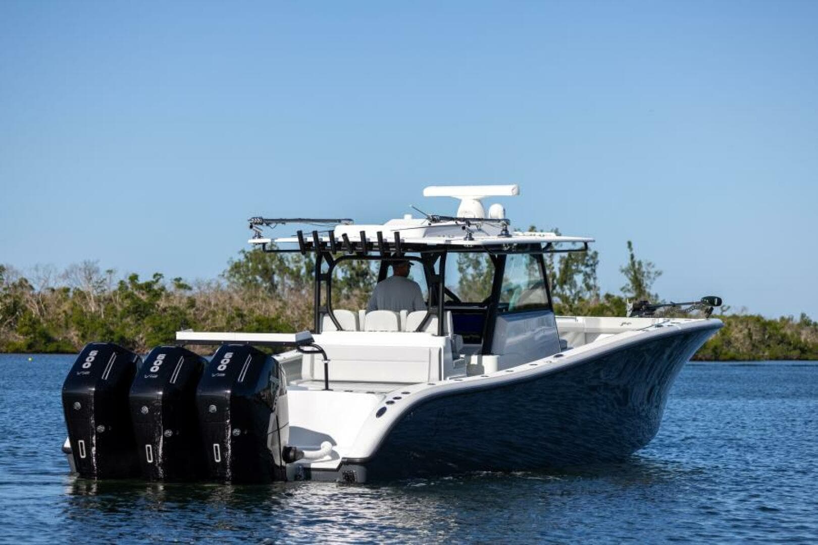 2023 Yellowfin 42 Offshore — photo 10