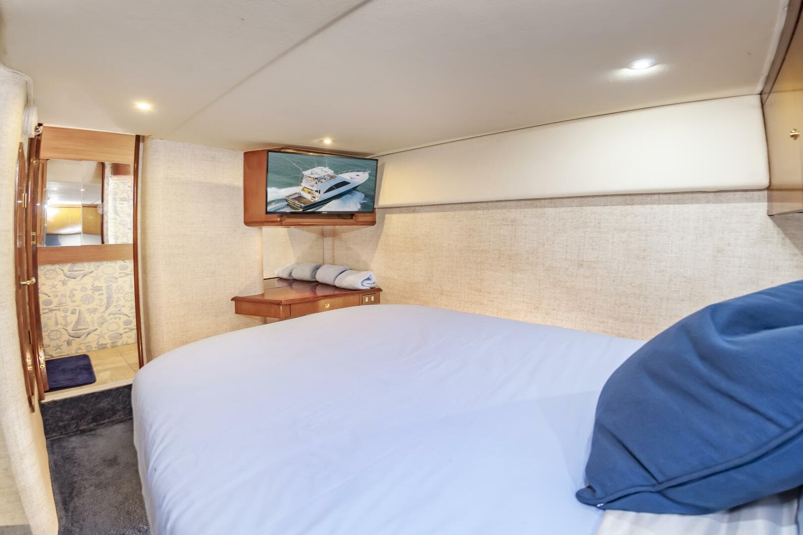 2001 Ocean Yachts 52 Super Sport — photo 52