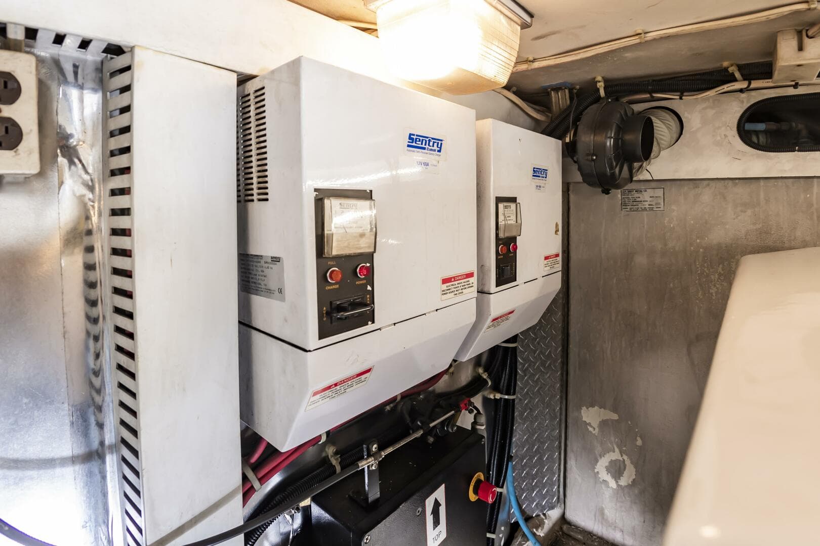 2001 Ocean Yachts 52 Super Sport — photo 62