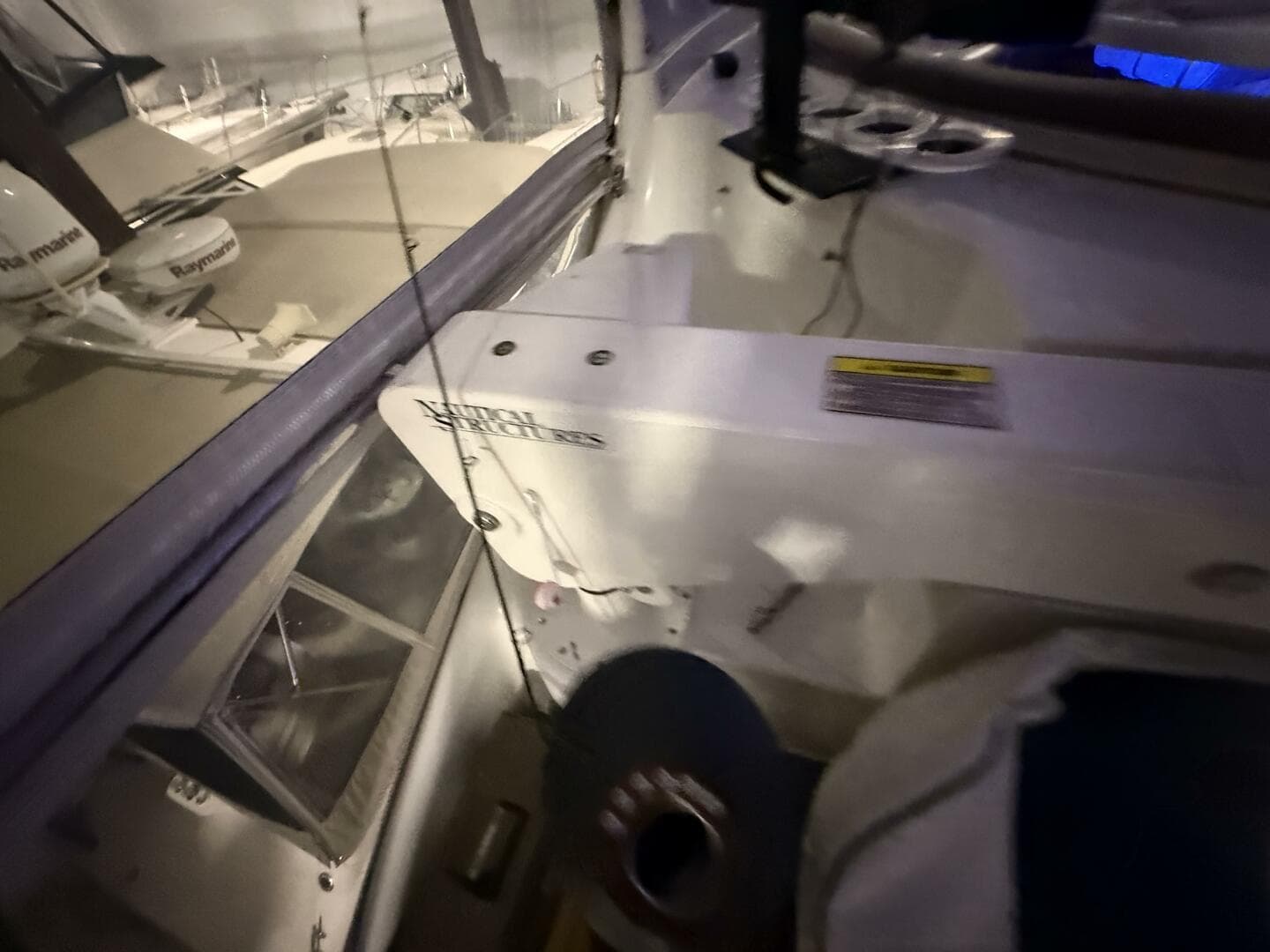 2004 Carver 460 Voyager — photo 133