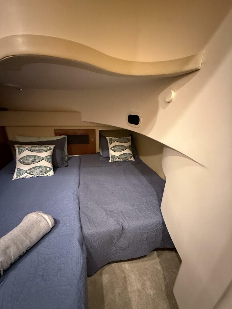 2004 Carver 460 Voyager — photo 66