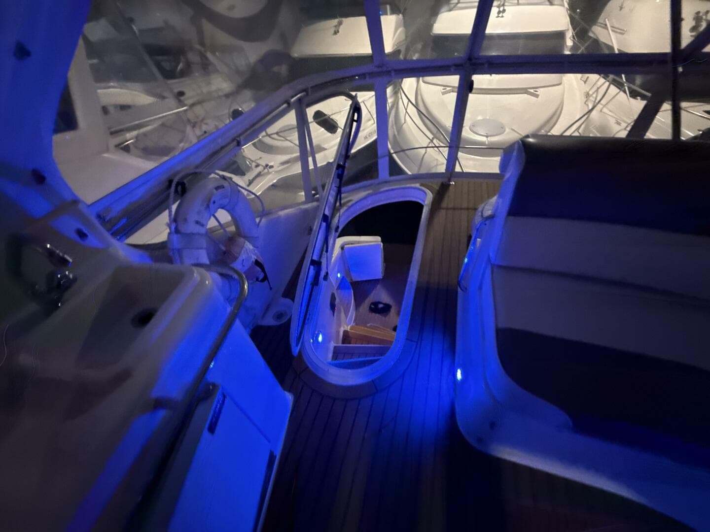 2004 Carver 460 Voyager — photo 115