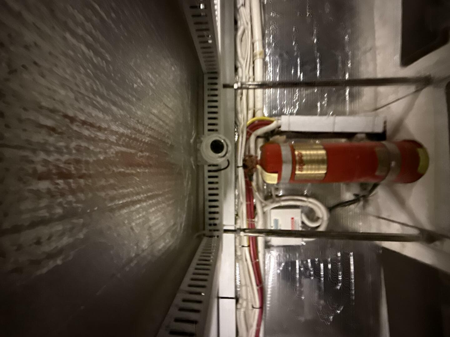 2004 Carver 460 Voyager — photo 90