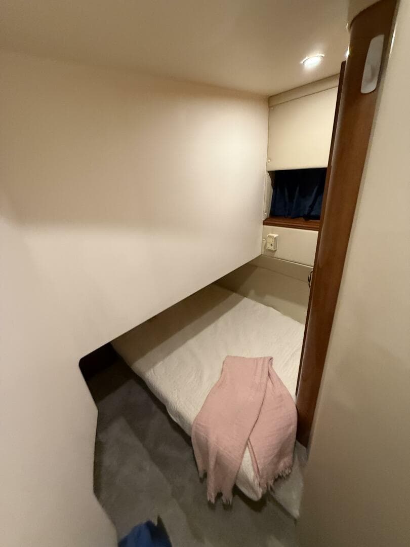 2004 Carver 460 Voyager — photo 68