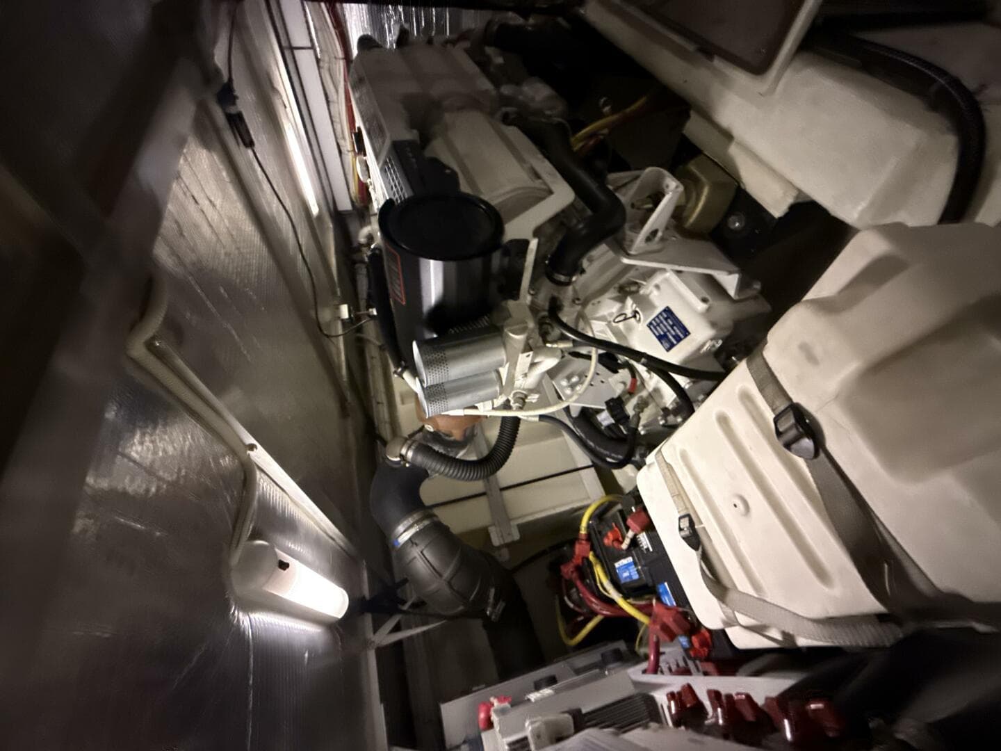 2004 Carver 460 Voyager — photo 107