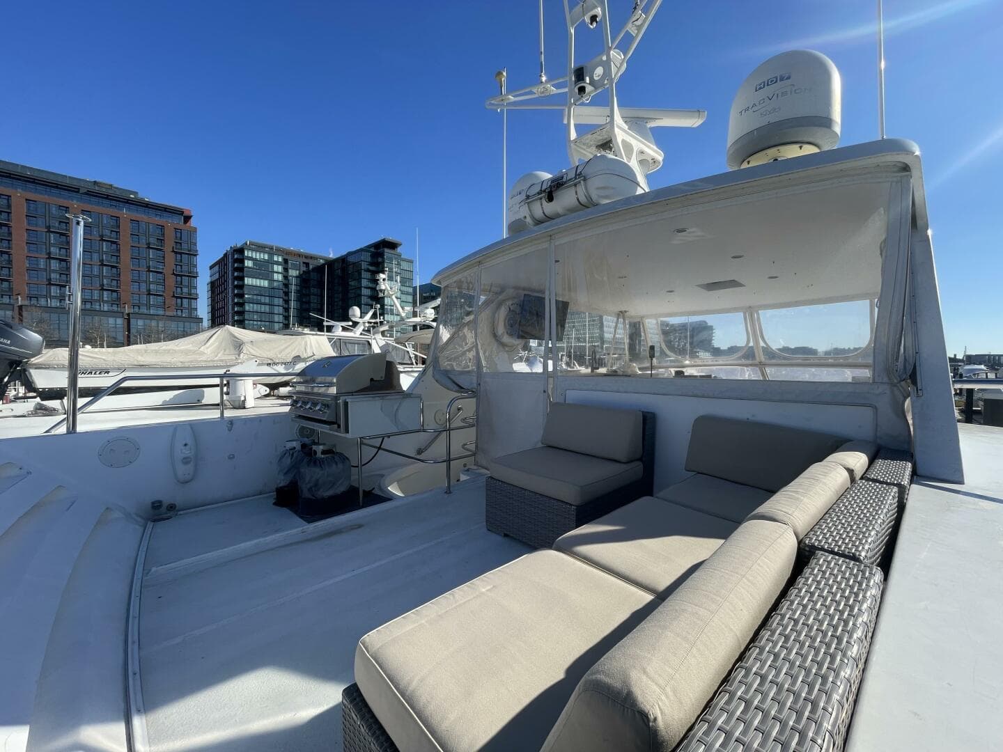 1999 Horizon 70 — photo 9