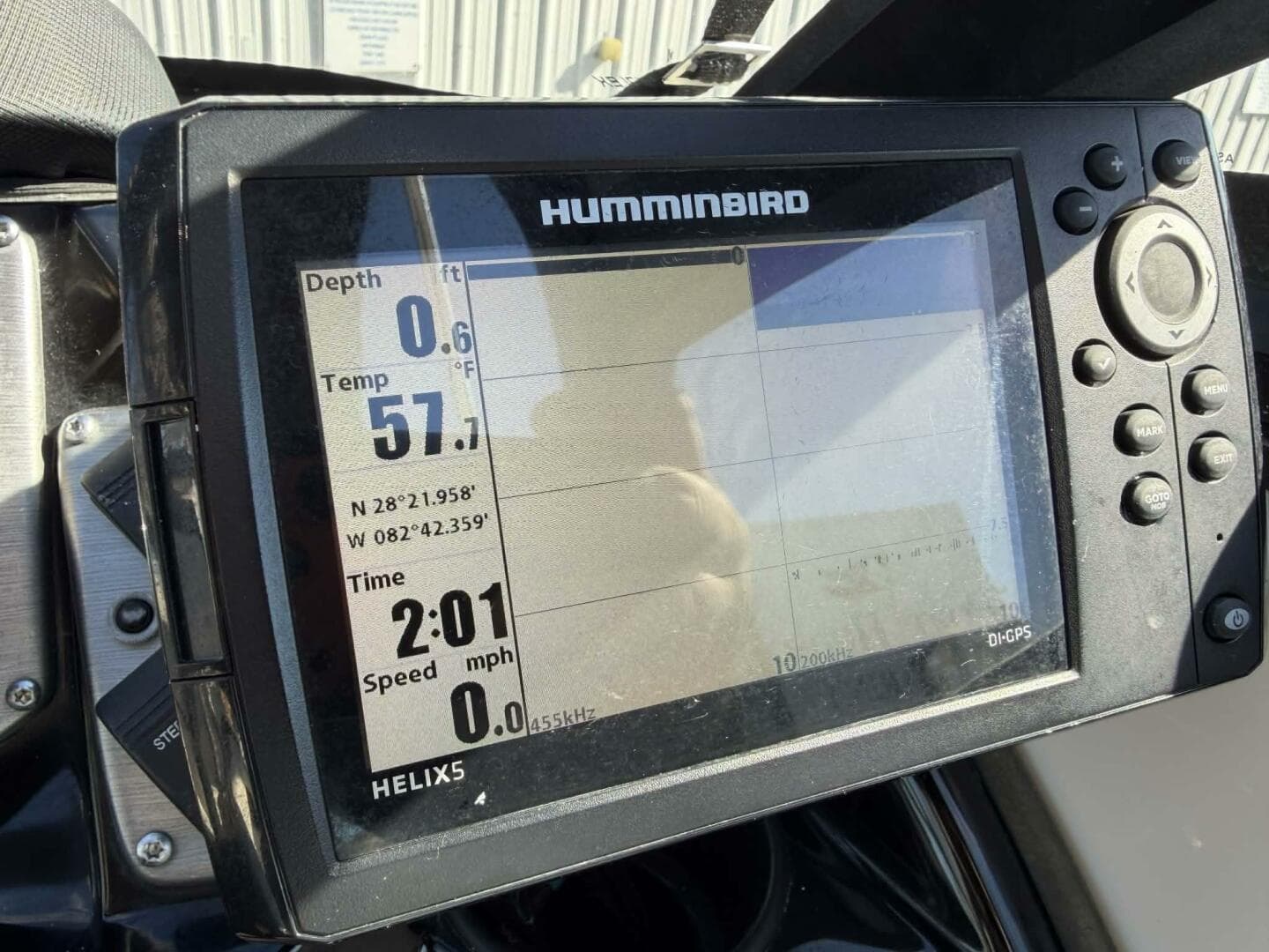 2015 Larson LX 225S IO — photo 21