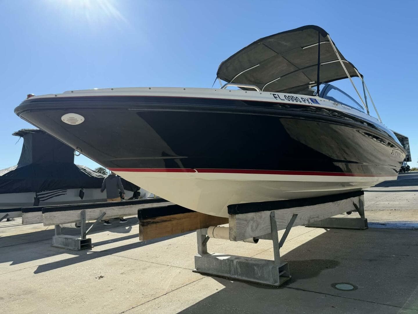 2015 Larson LX 225S IO — photo 8