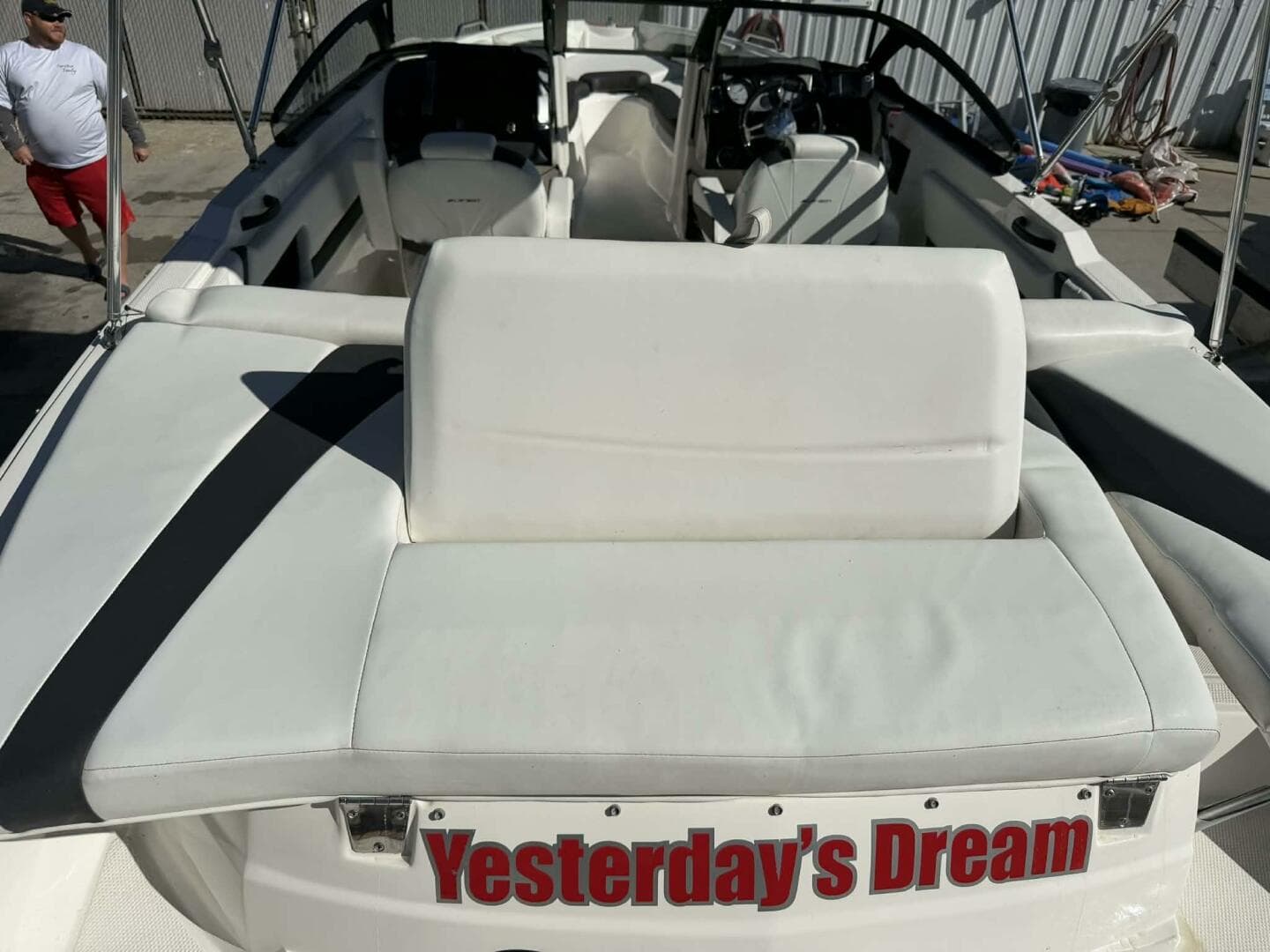 2015 Larson LX 225S IO — photo 23
