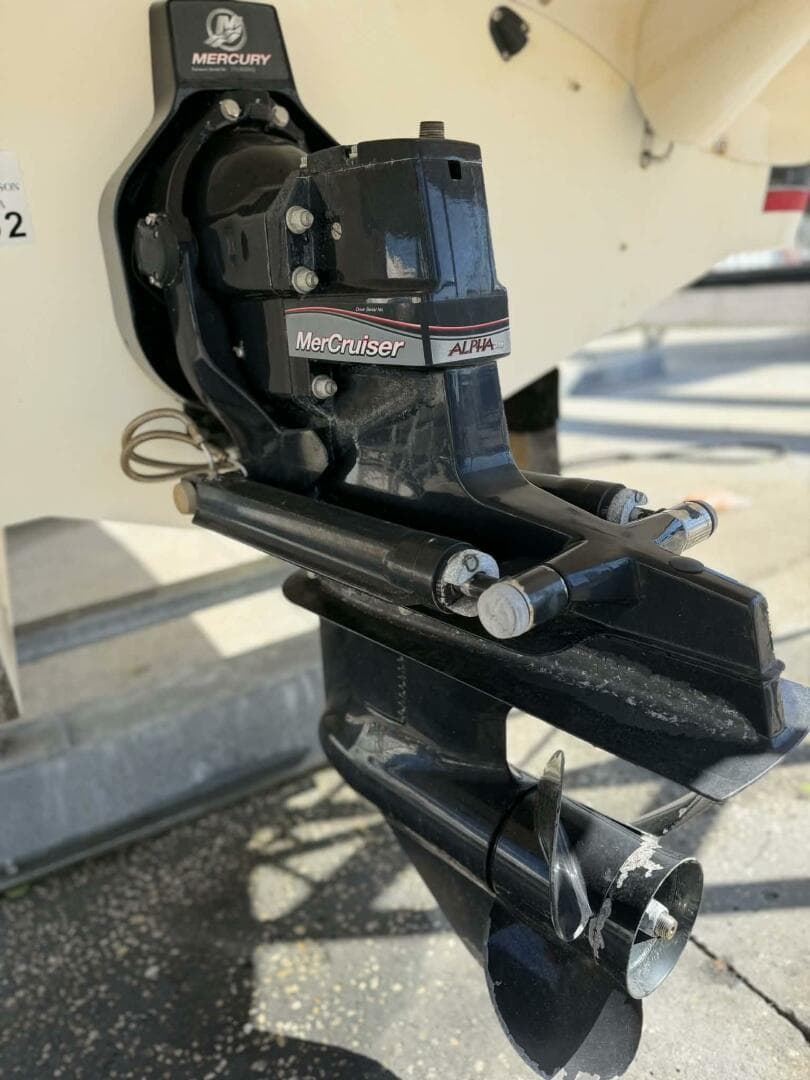 2015 Larson LX 225S IO — photo 31