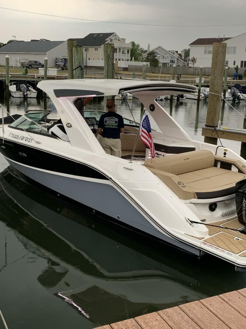 2023 Sea Ray Slx 310 OB — photo 2