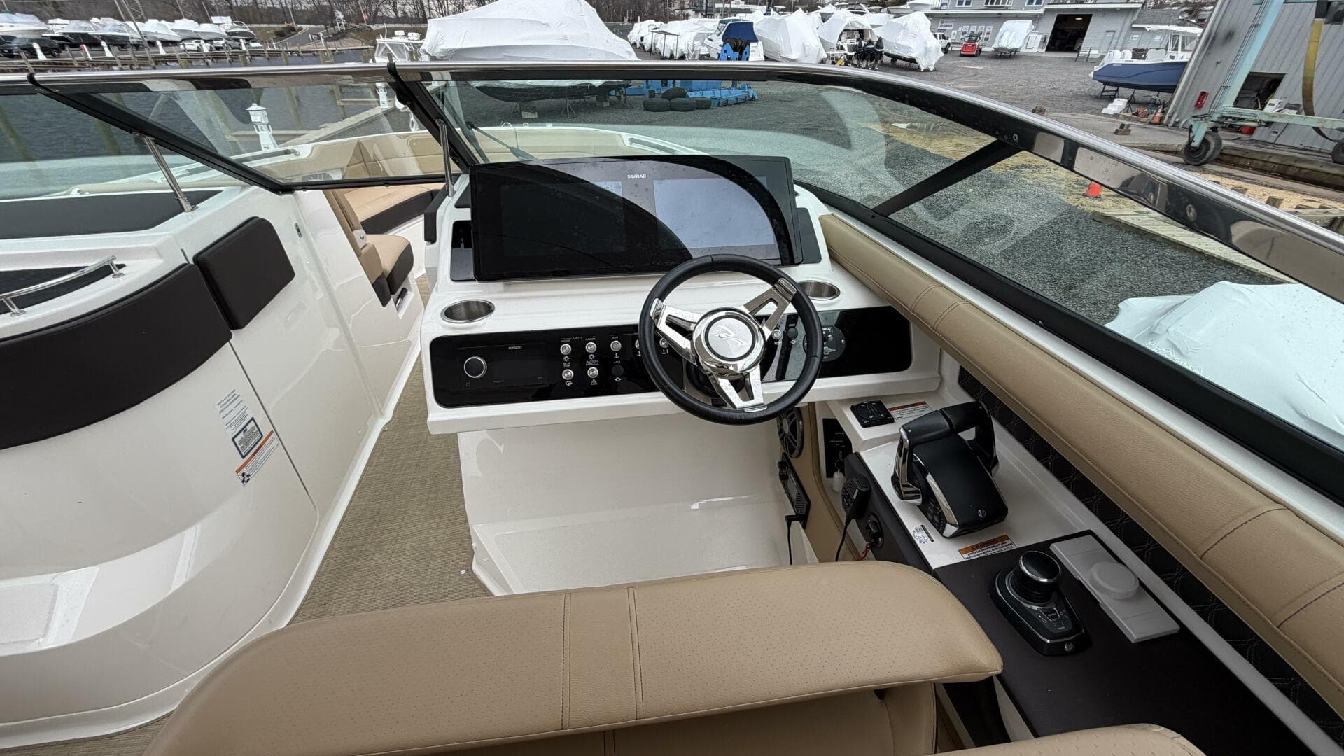 2023 Sea Ray Slx 310 OB — photo 19