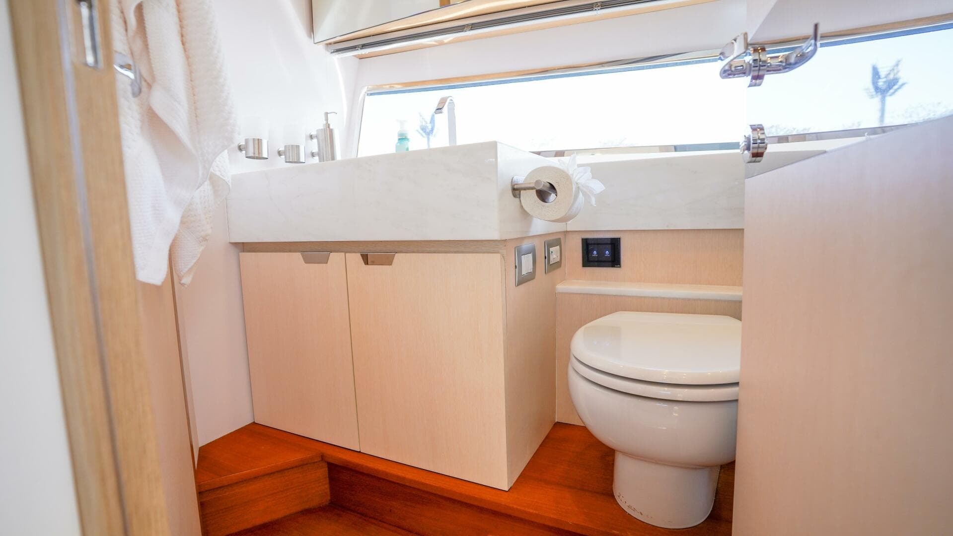 2019 Rio Yachts Colorado 56 — photo 34