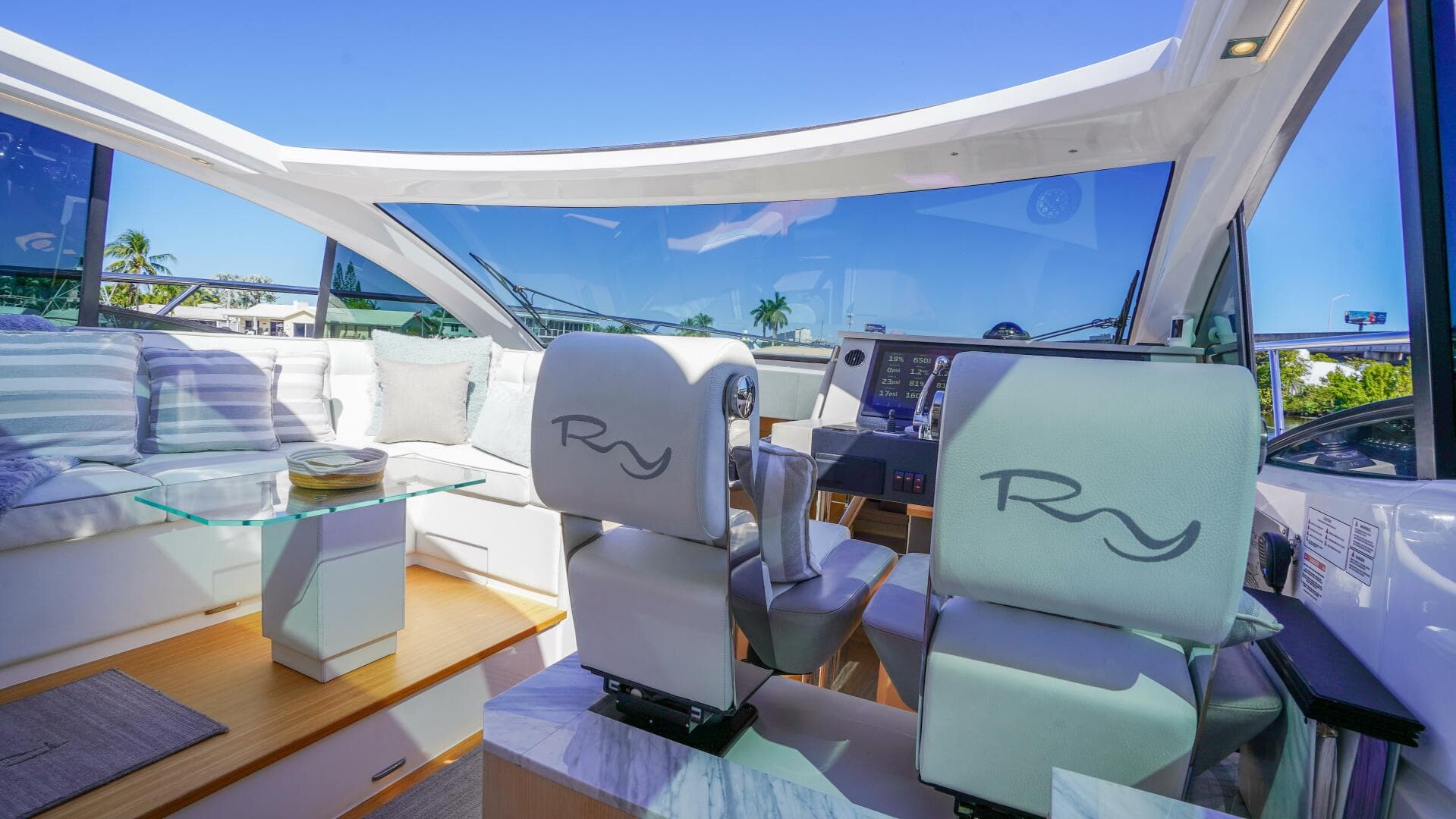 2019 Rio Yachts Colorado 56 — photo 17
