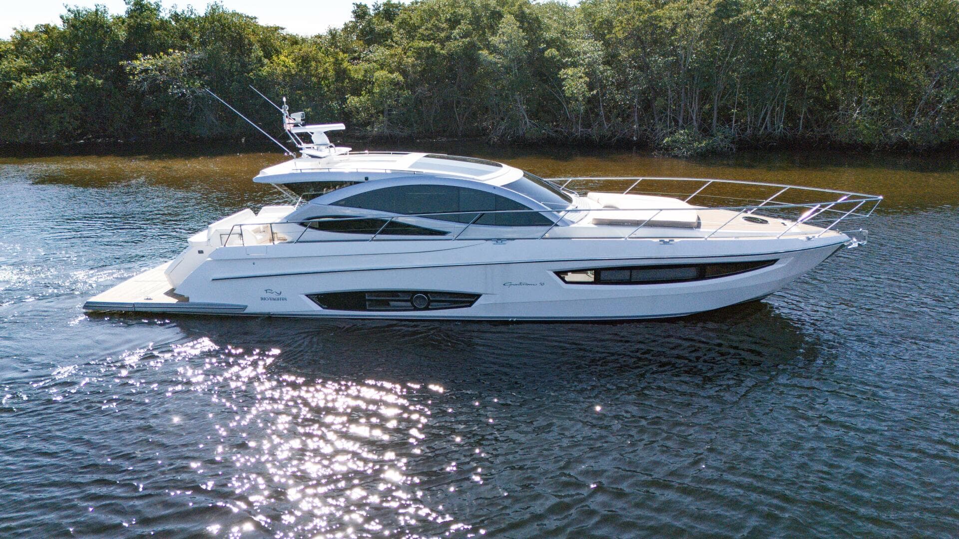 2019 Rio Yachts Colorado 56 — photo 1