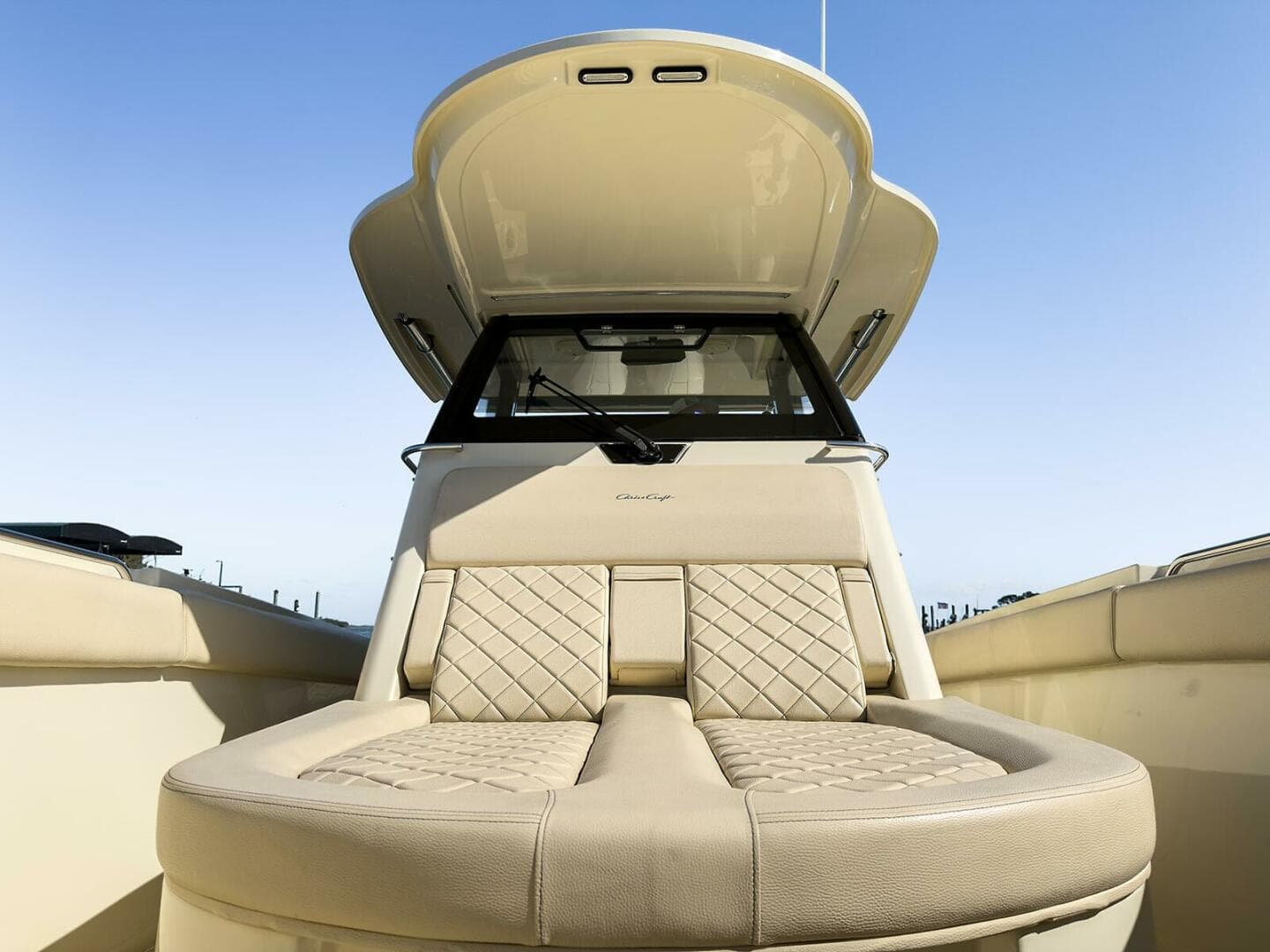 2019 Chris-Craft Catalina 30 — photo 15