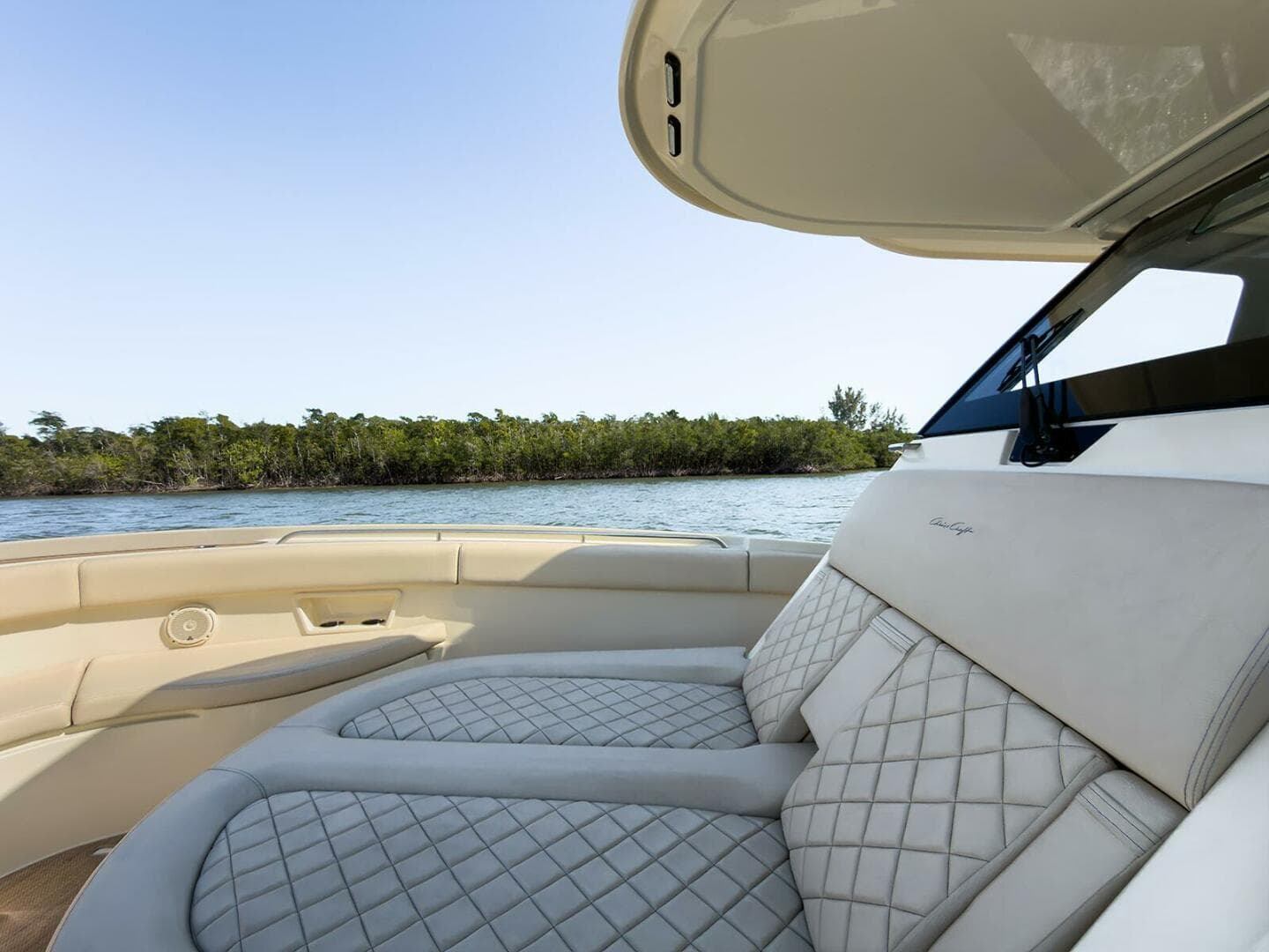 2019 Chris-Craft Catalina 30 — photo 9