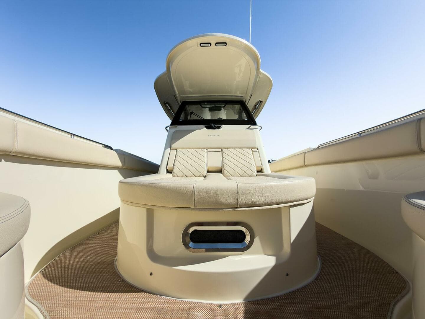 2019 Chris-Craft Catalina 30 — photo 10