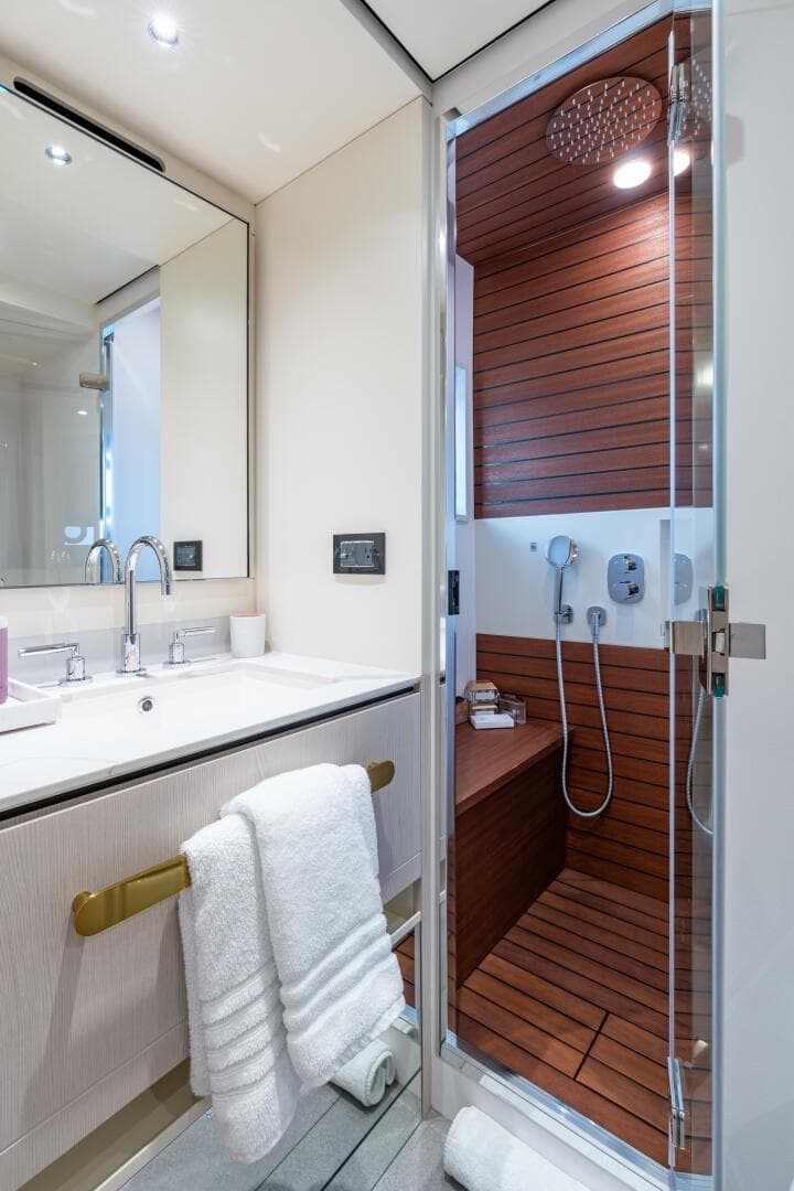 2022 Azimut 78 — photo 49