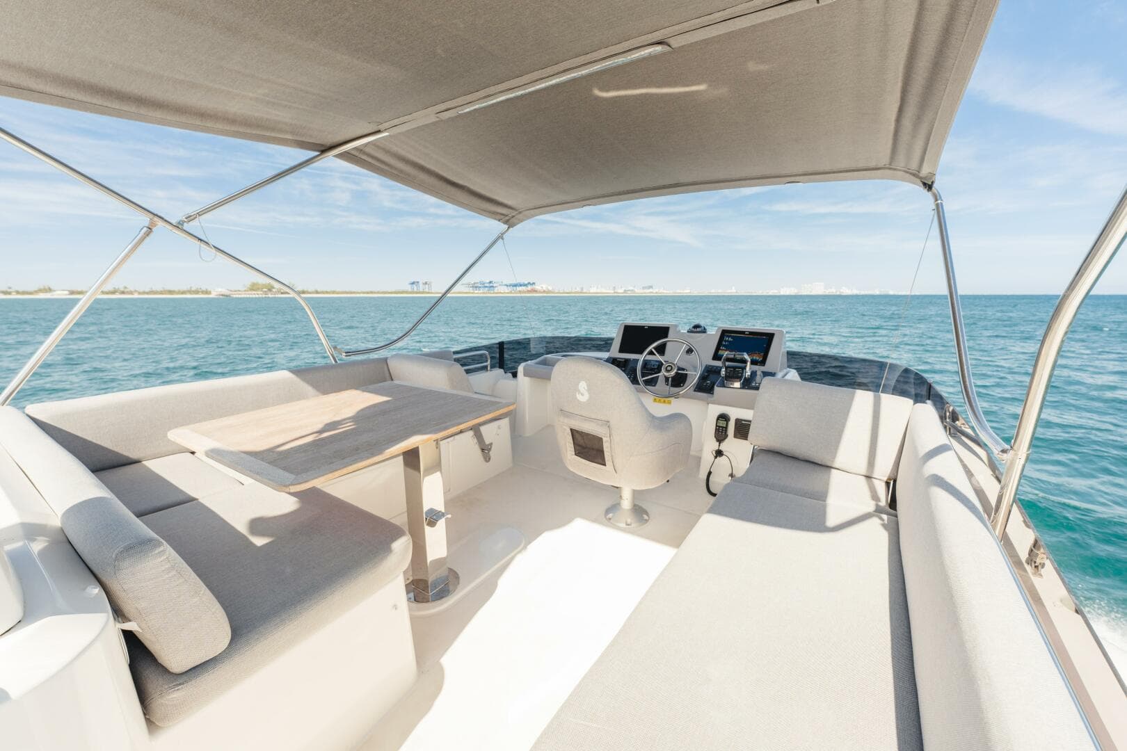 2025 Beneteau — photo 13