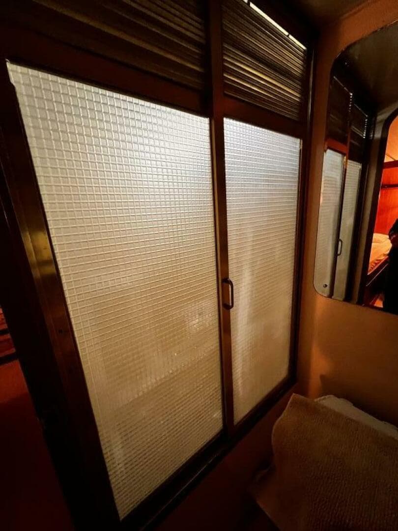 1989 Hi-Star 48 Sundeck — photo 47