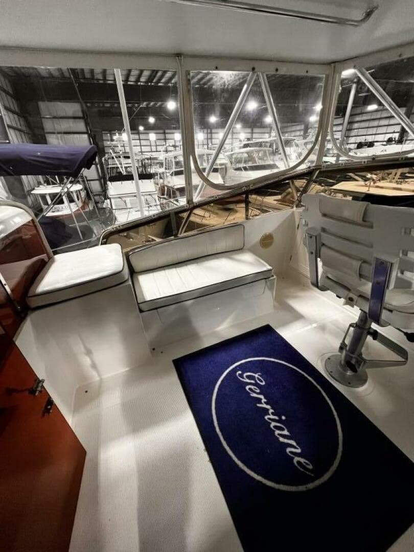 1989 Hi-Star 48 Sundeck — photo 12