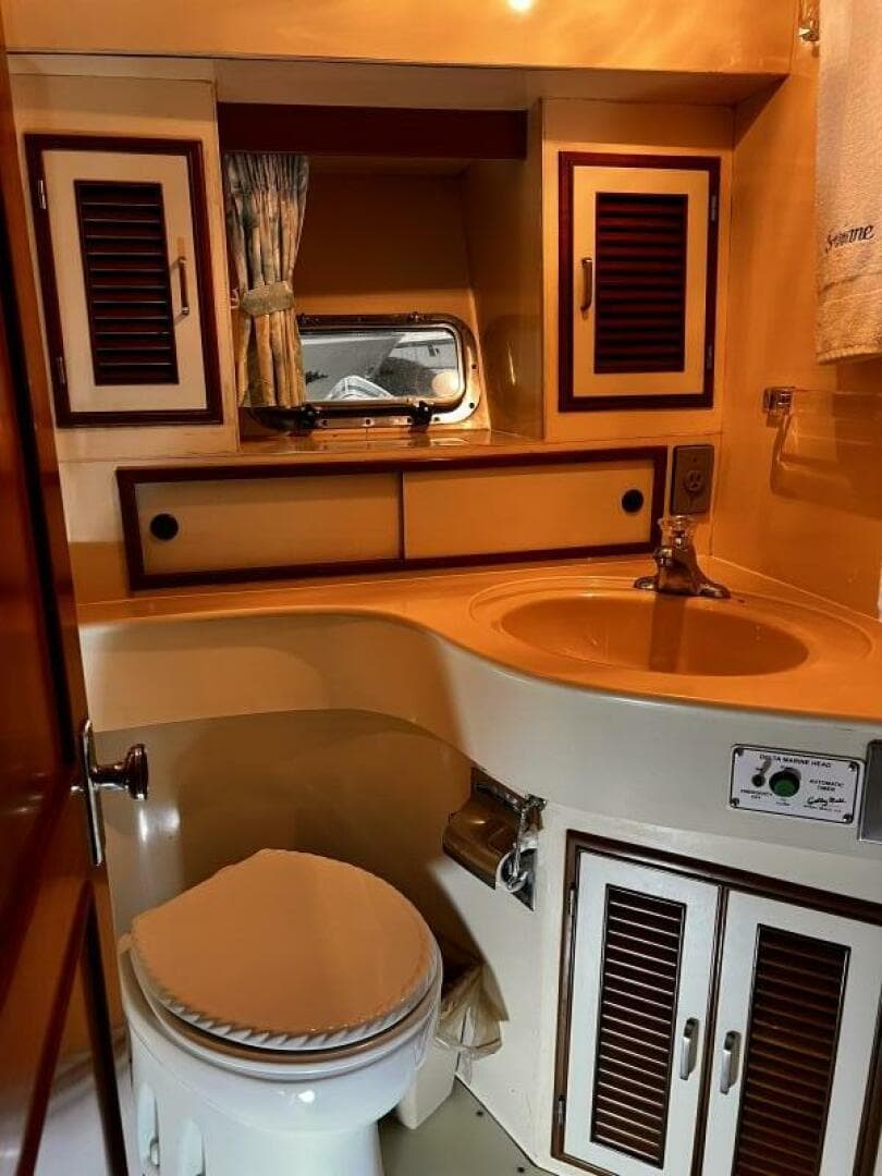 1989 Hi-Star 48 Sundeck — photo 44