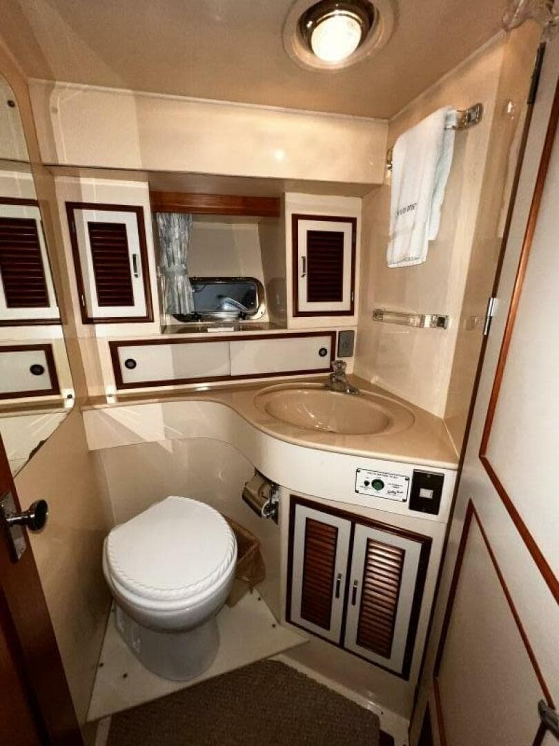 1989 Hi-Star 48 Sundeck — photo 59