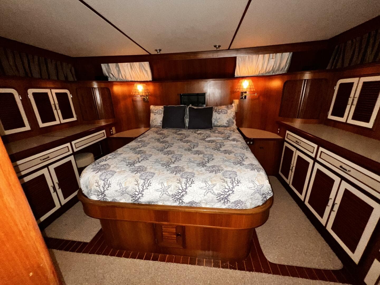 1989 Hi-Star 48 Sundeck — photo 49