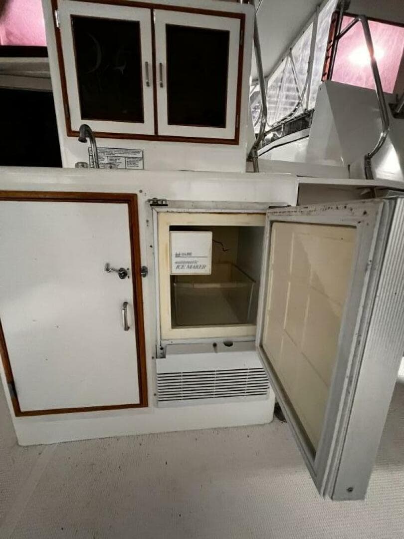 1989 Hi-Star 48 Sundeck — photo 8