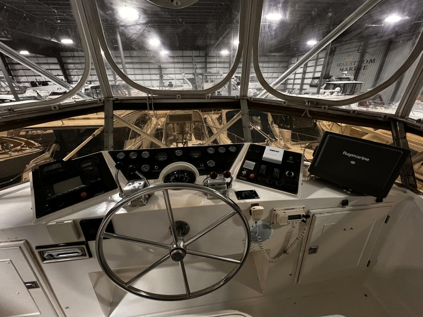 1989 Hi-Star 48 Sundeck — photo 14