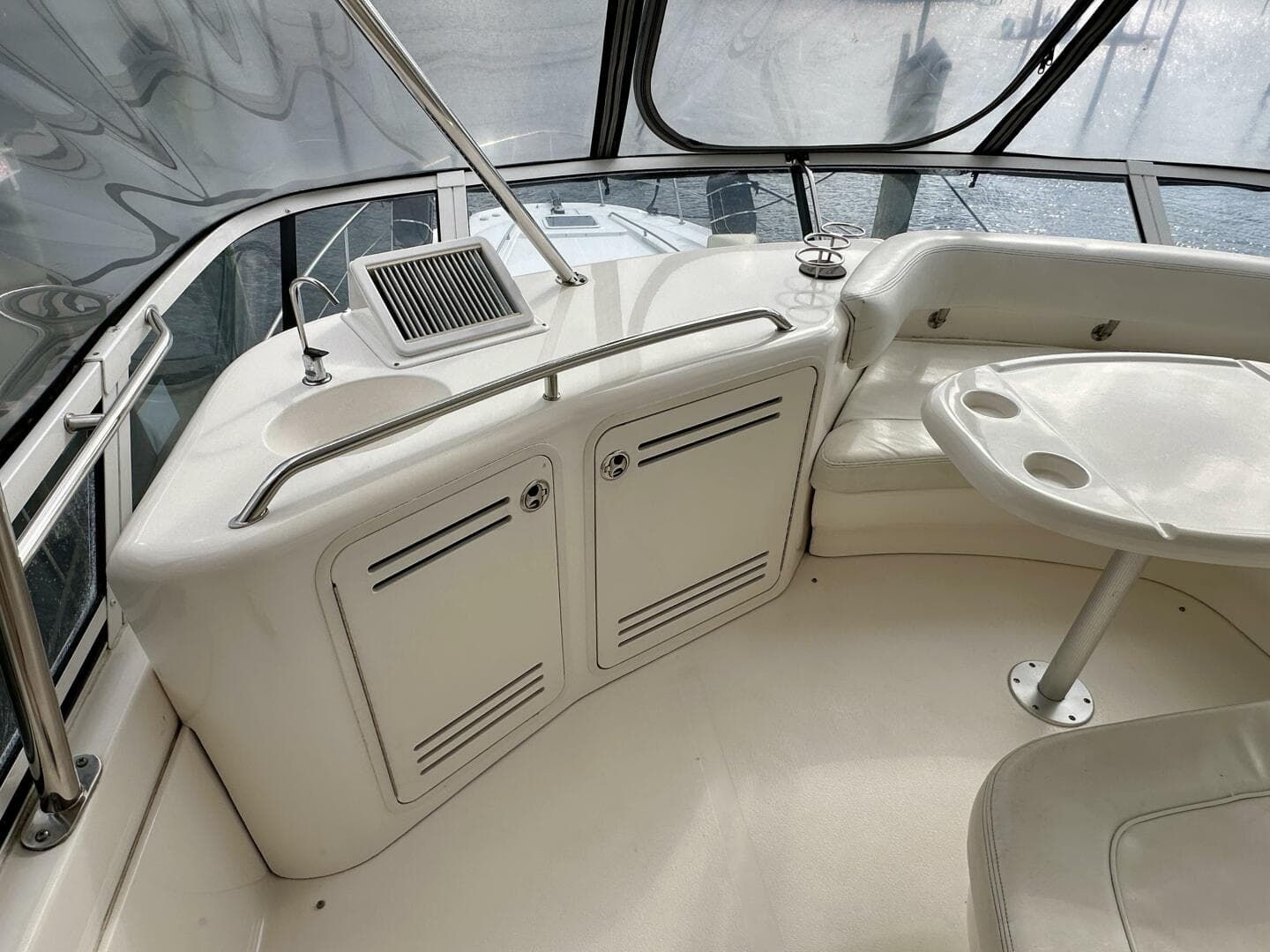2002 Sea Ray 480 Sedan Bridge — photo 13