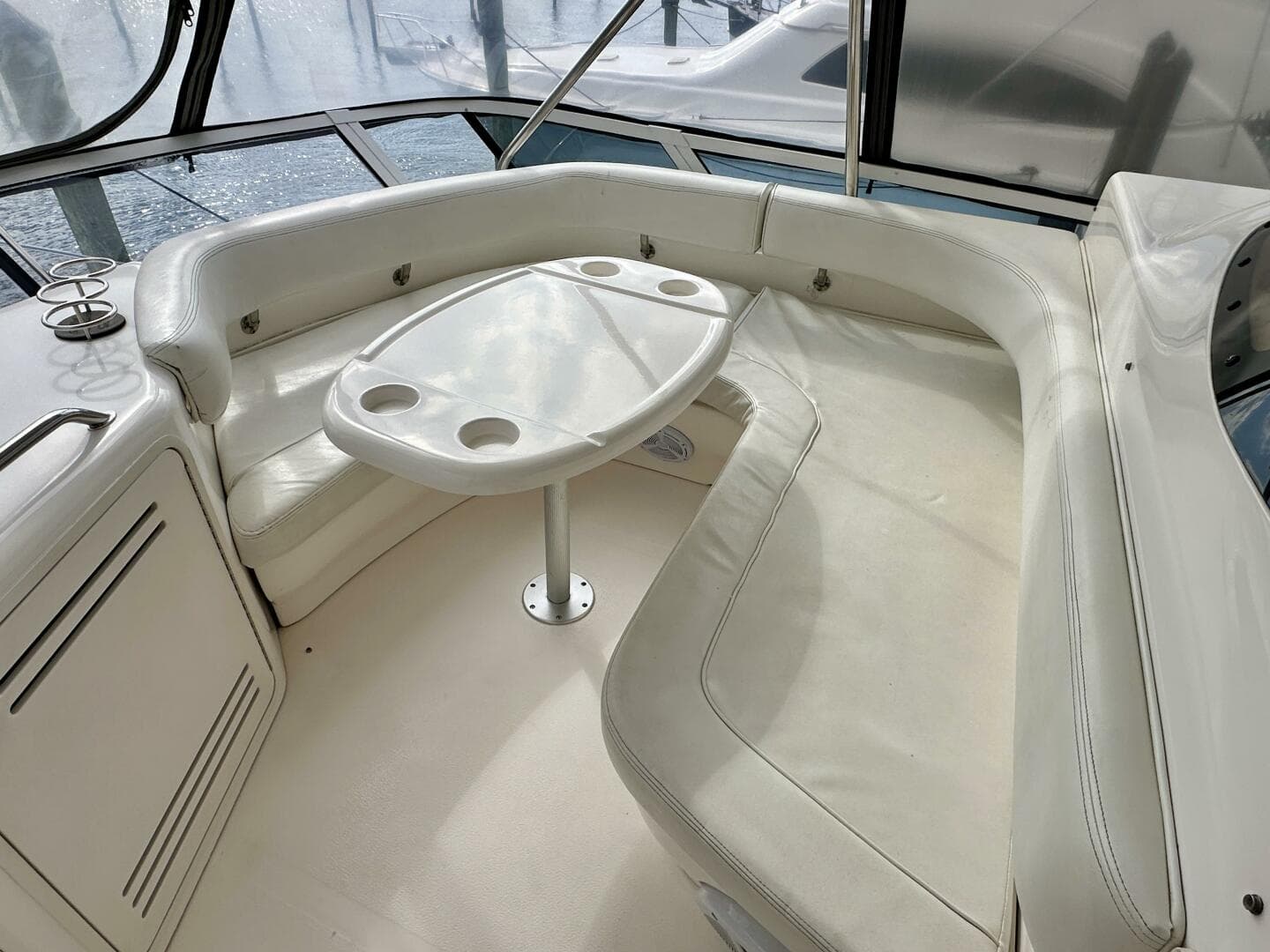 2002 Sea Ray 480 Sedan Bridge — photo 12