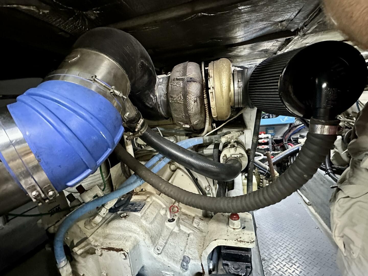 2002 Sea Ray 480 Sedan Bridge — photo 57