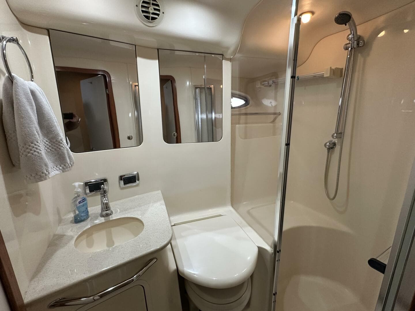 2002 Sea Ray 480 Sedan Bridge — photo 54