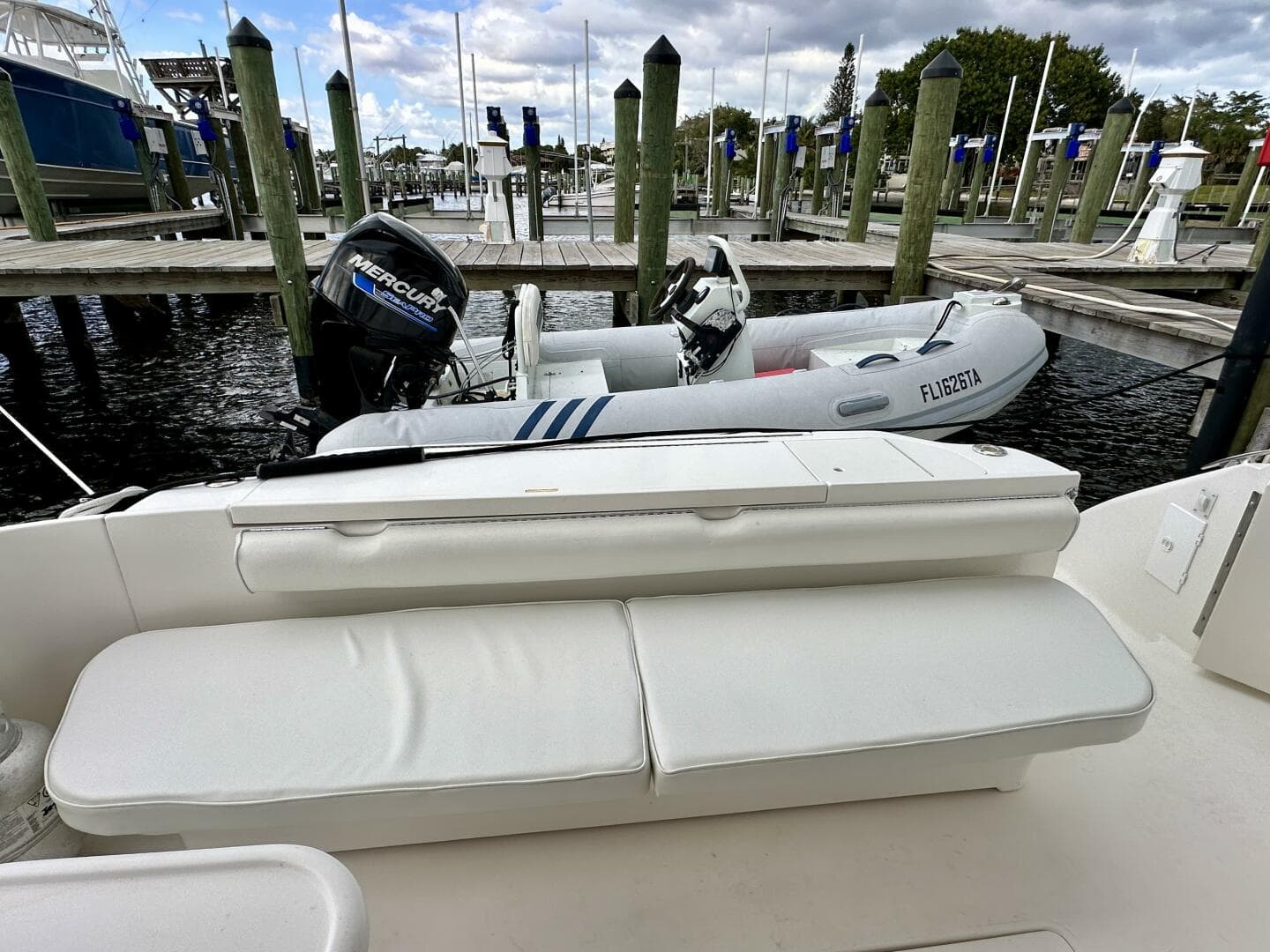 2002 Sea Ray 480 Sedan Bridge — photo 27