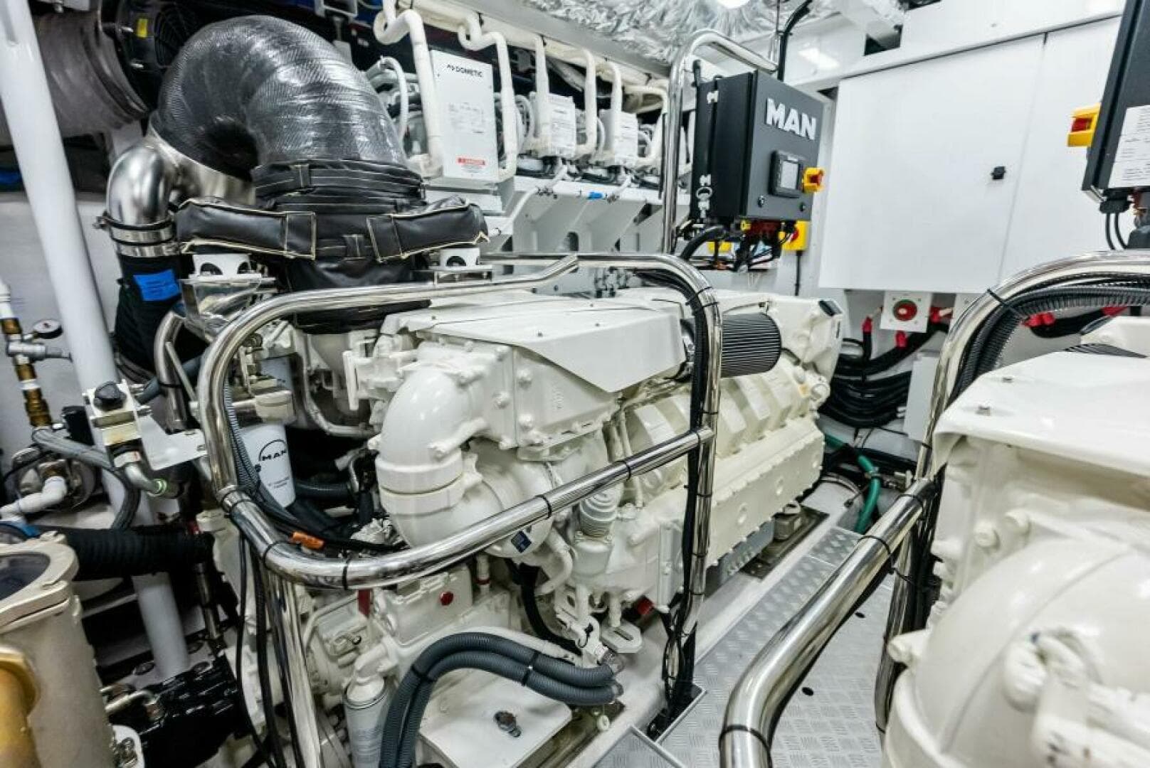 2024 Princess Y72 — photo 103