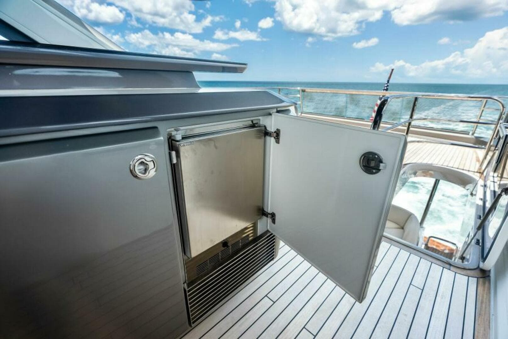 2024 Princess Y72 — photo 85