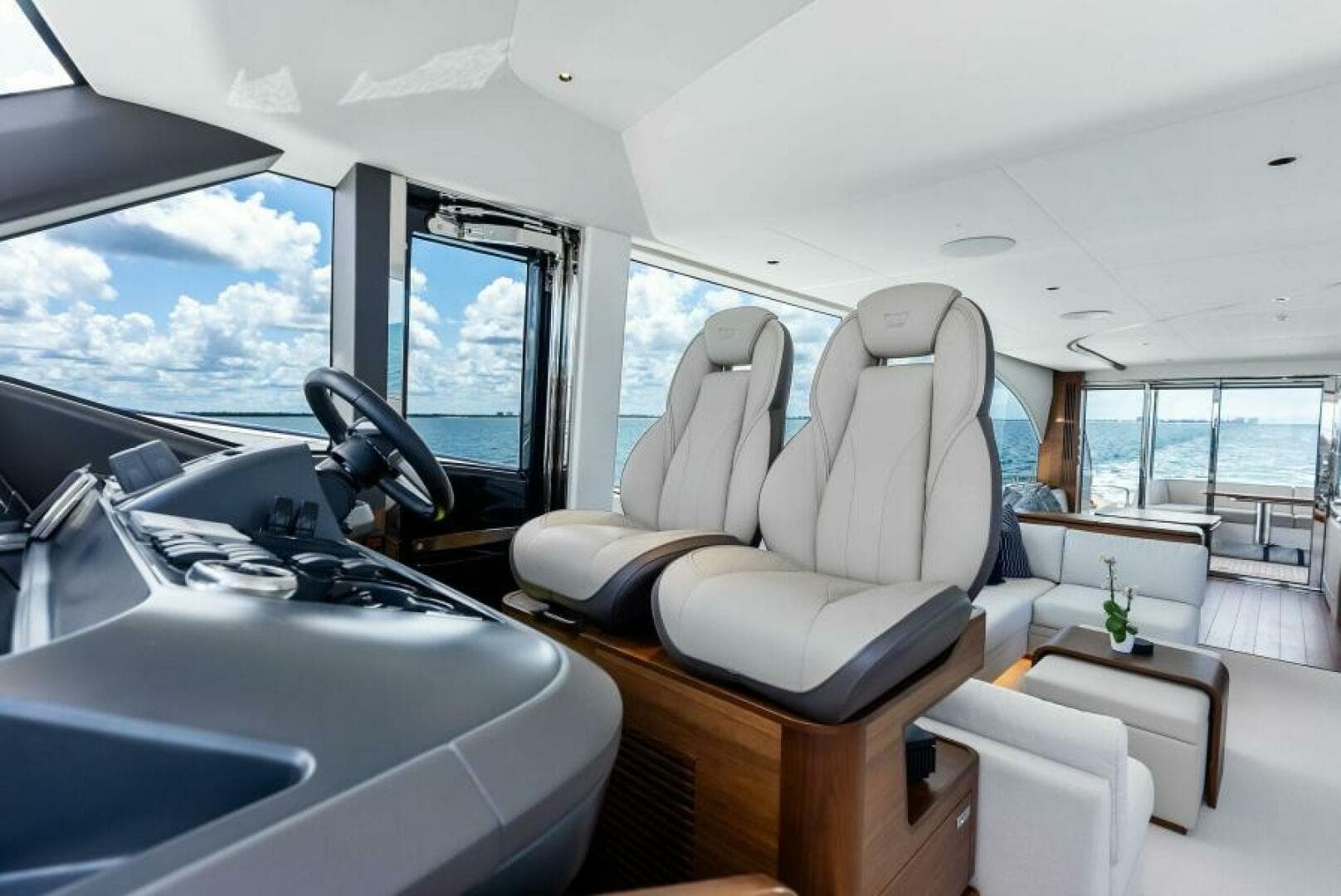 2024 Princess Y72 — photo 20