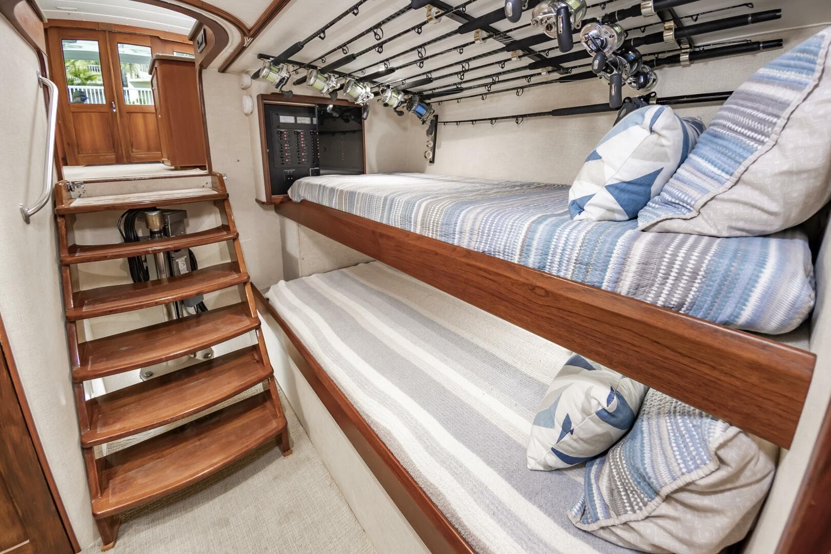 1994 Jarrett Bay 54 — photo 38