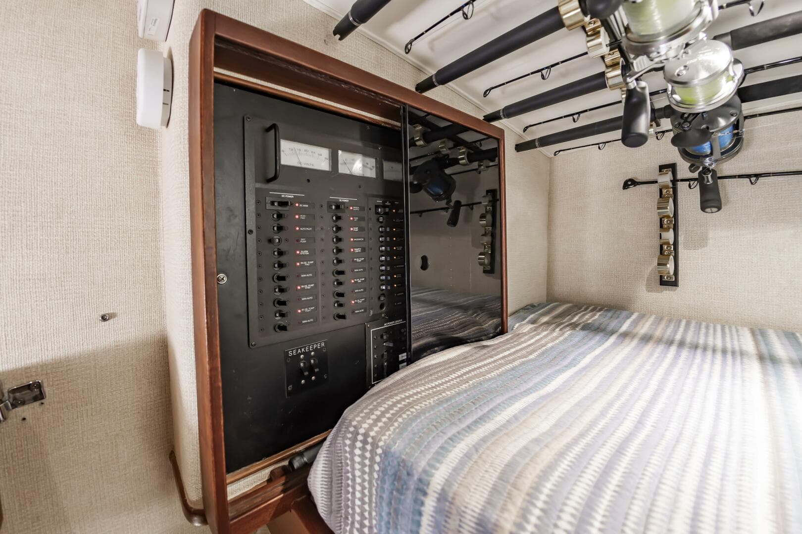 1994 Jarrett Bay 54 — photo 47