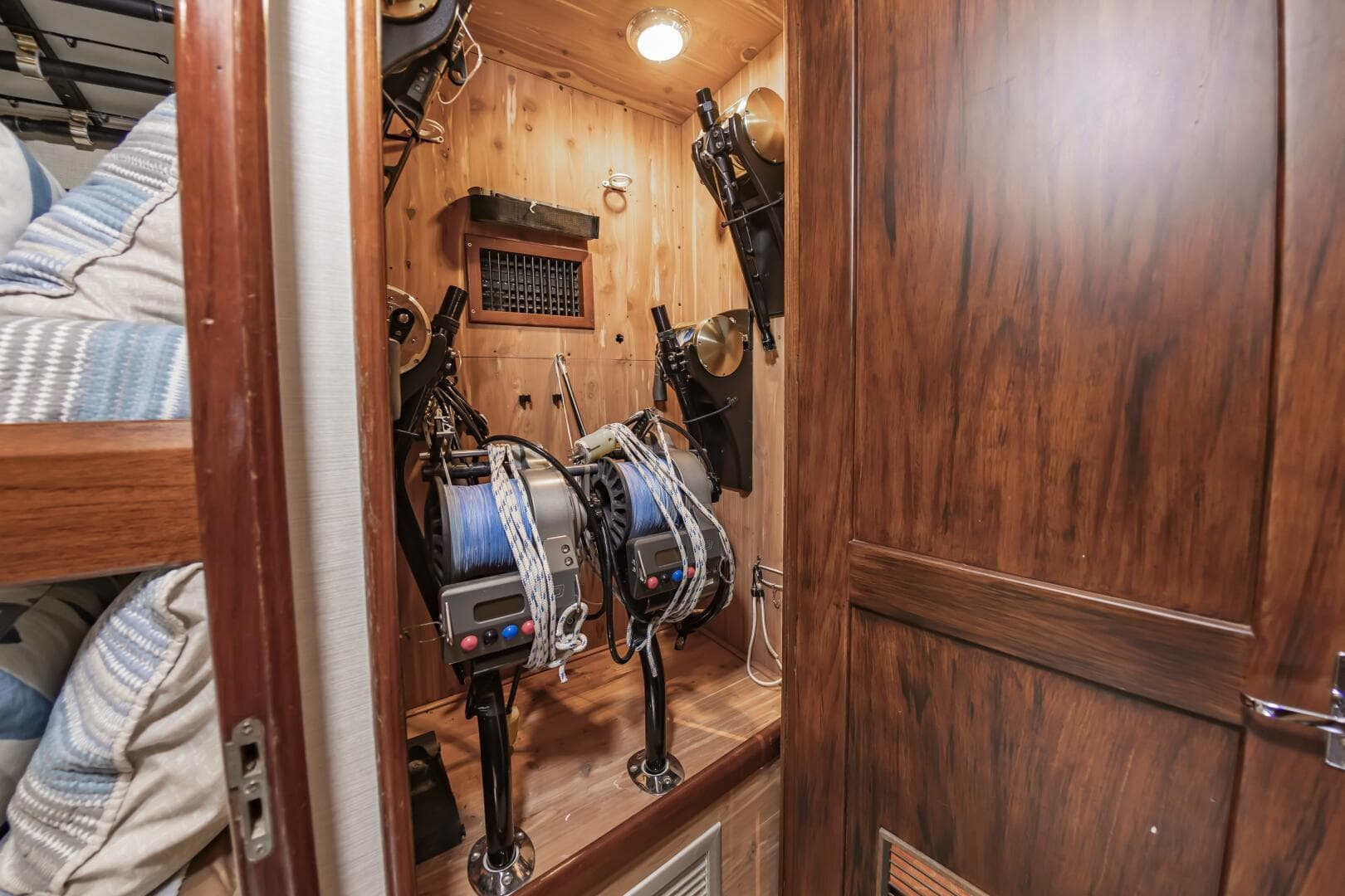 1994 Jarrett Bay 54 — photo 50