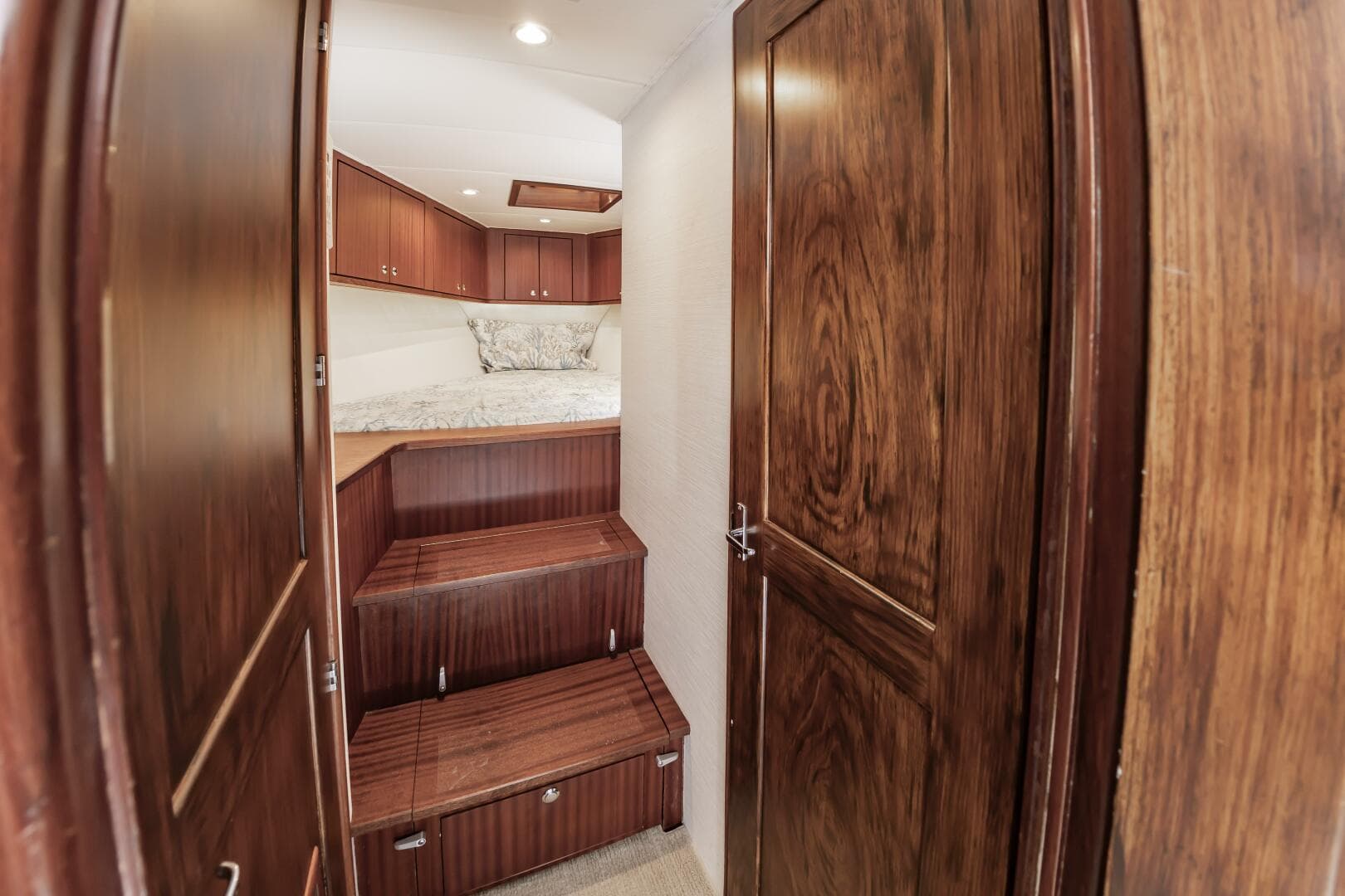 1994 Jarrett Bay 54 — photo 51